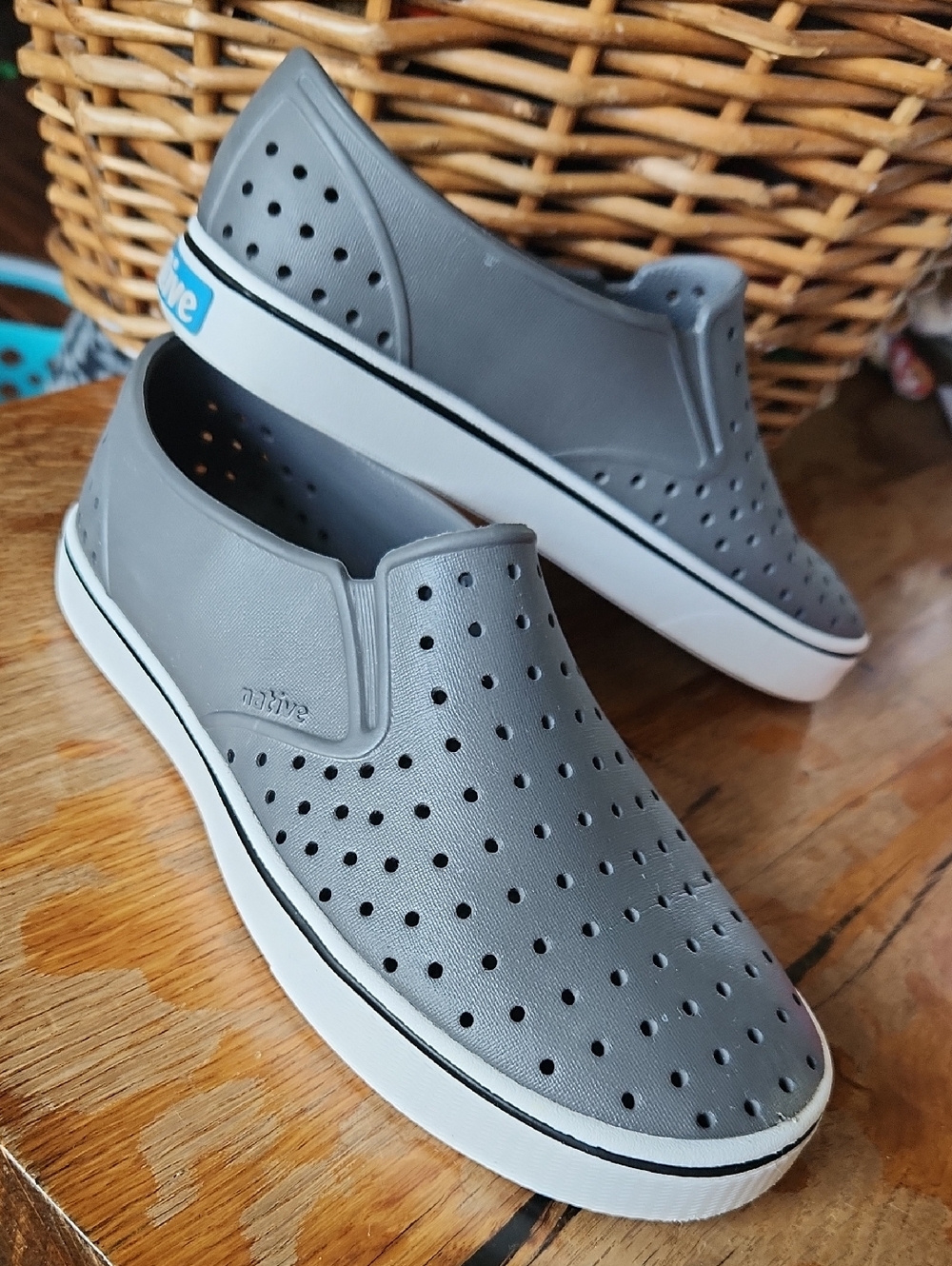 Native Shoes sz 9 vented Sneakers Gray